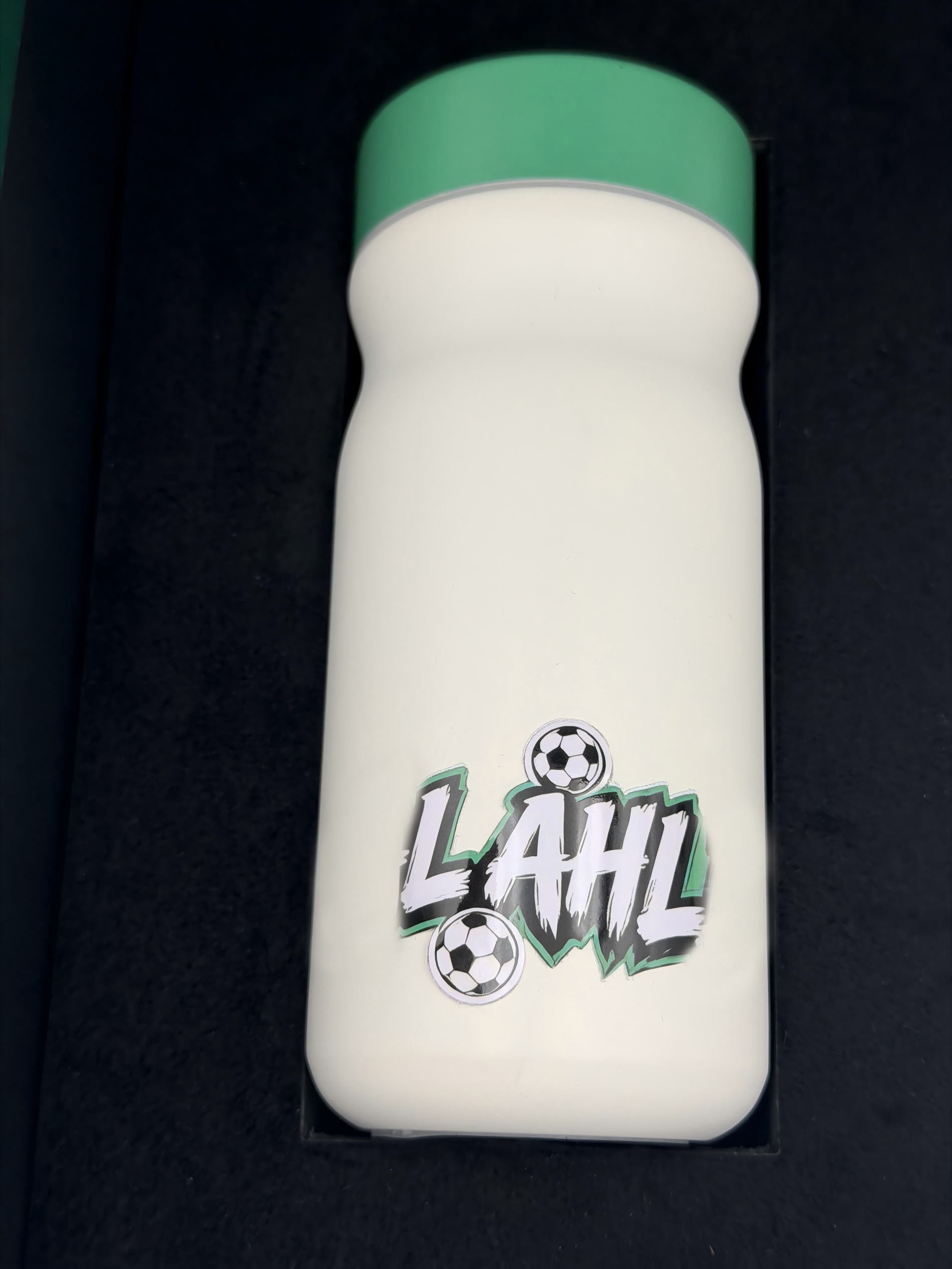 soccer-sports-gift-set-green-box-water-bottle(1)