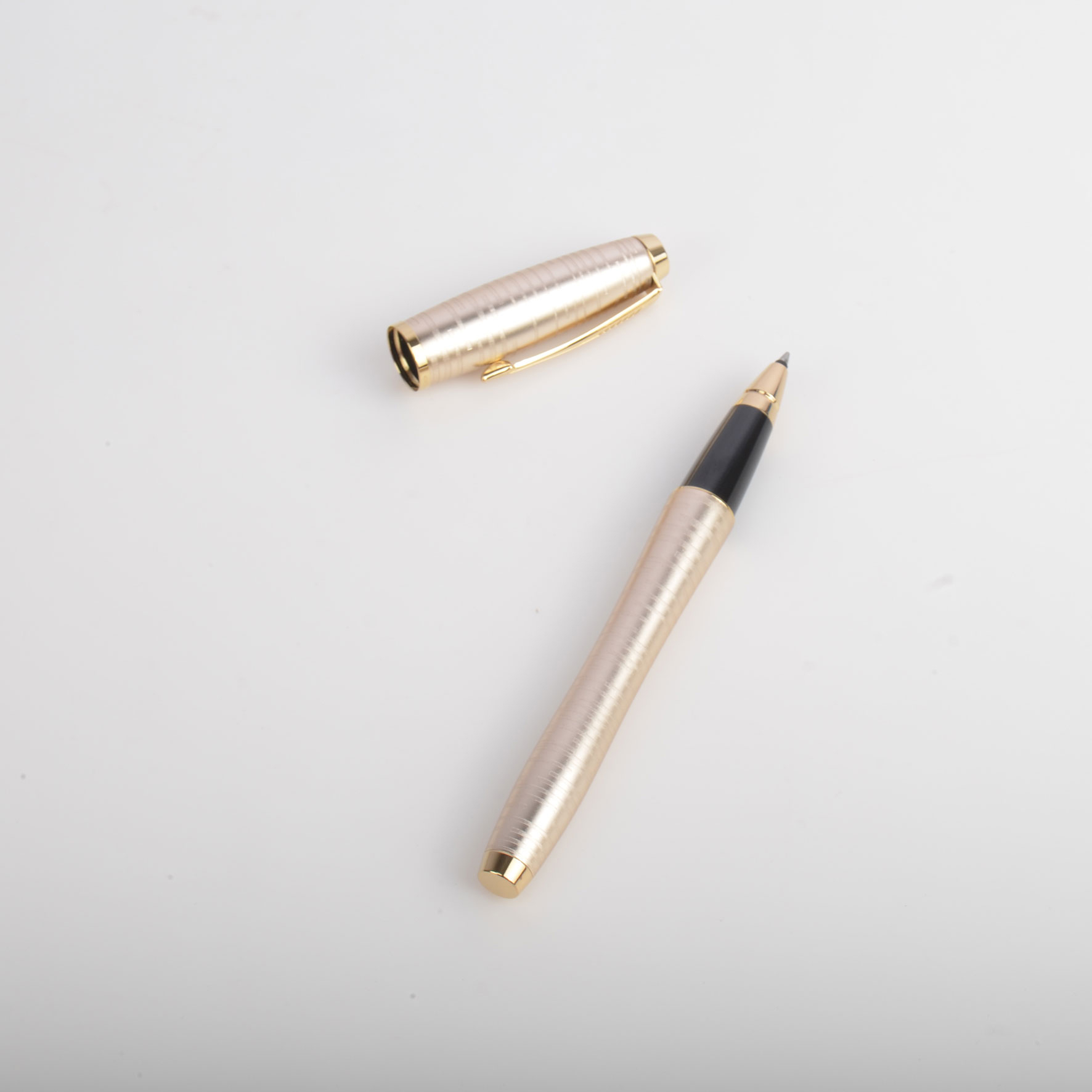 Premium gold executive pen-1